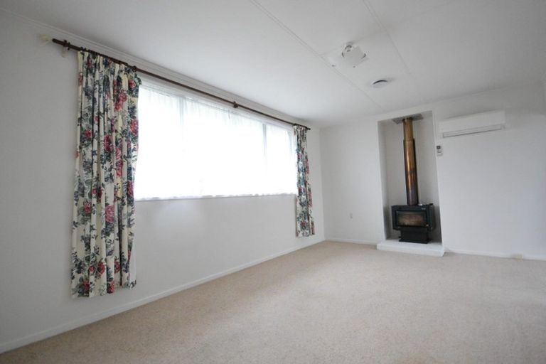 Photo of property in 14 Bledisloe Street, Levin, 5510