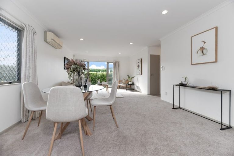 Photo of property in Waimanu Bay Village, 32/1 Piriti Drive, Te Atatu Peninsula, Auckland, 0610