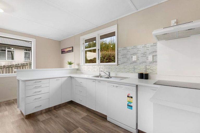 Photo of property in 44 Turnbull Street, Brockville, Dunedin, 9011