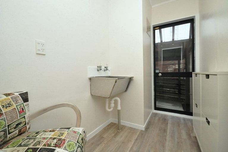 Photo of property in 7/109 Don Buck Road, Massey, Auckland, 0614