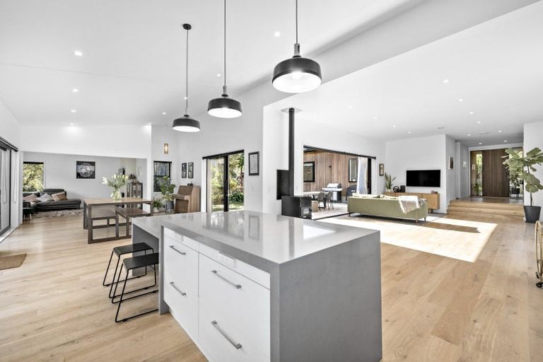 Photo of property in 7 Kanuka Close, Waikanae, 5036