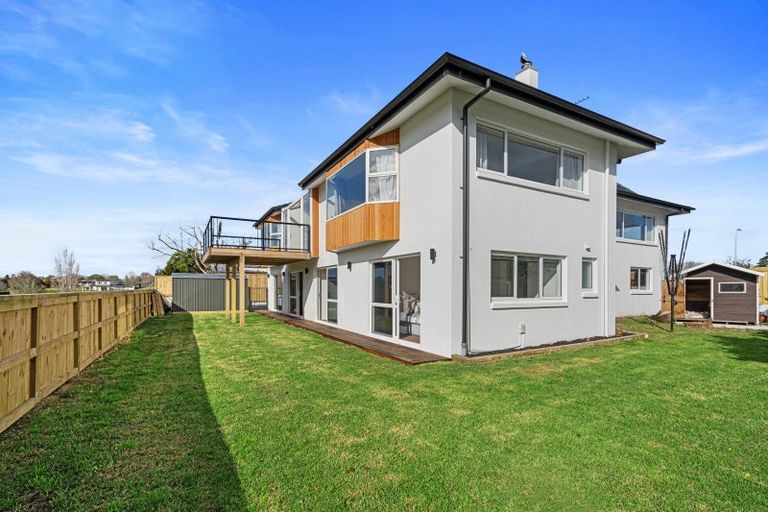 Photo of property in 61 Links View Drive, Omokoroa, 3114
