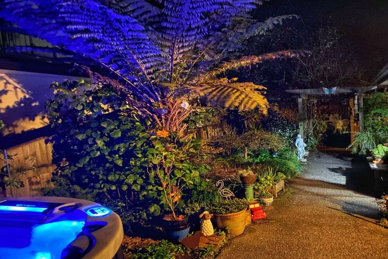 Photo of property in 6 Nimmo Avenue, Waikanae, 5036