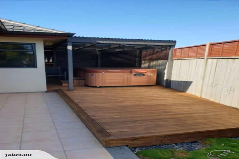 Photo of property in 16 Harris Place, Ngatea, 3503