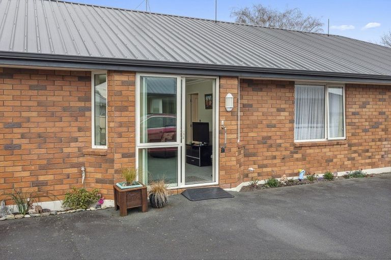 Photo of property in 2/4 Reid Avenue, Mosgiel, 9024