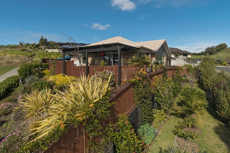 Photo of property in 23 Falcon Drive, Welcome Bay, Tauranga, 3112