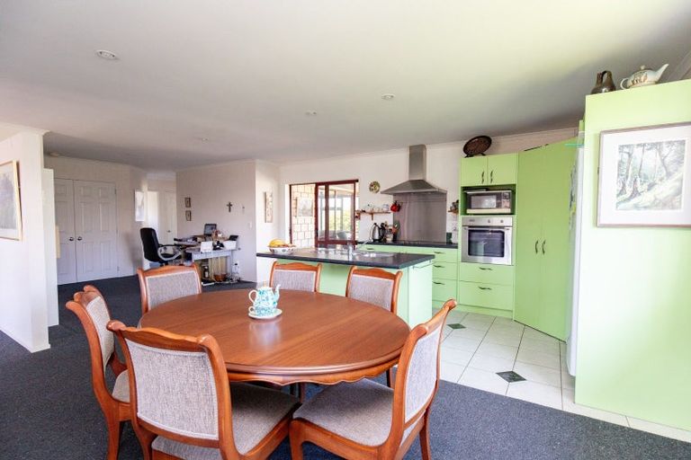 Photo of property in 8 Harris Place, Ngatea, 3503