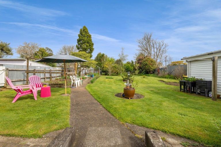 Photo of property in 21 Mills Street, Eltham, 4322