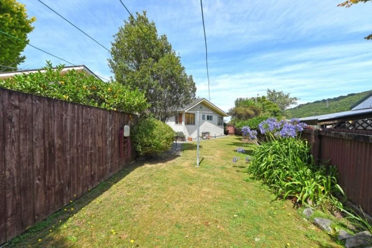 Photo of property in 1/20 Dakota Grove, Totara Park, Upper Hutt, 5018