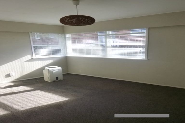Photo of property in 3 Royston Street, Rosehill, Papakura, 2113