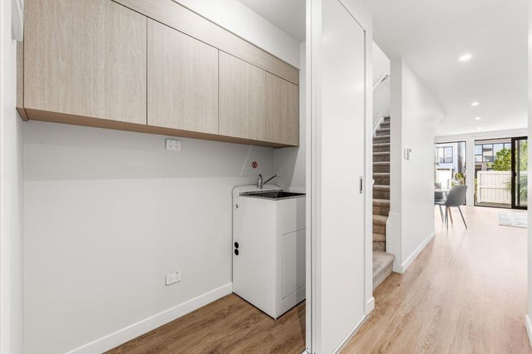 Photo of property in 117 Tarapuka Road, Westgate, Auckland, 0814