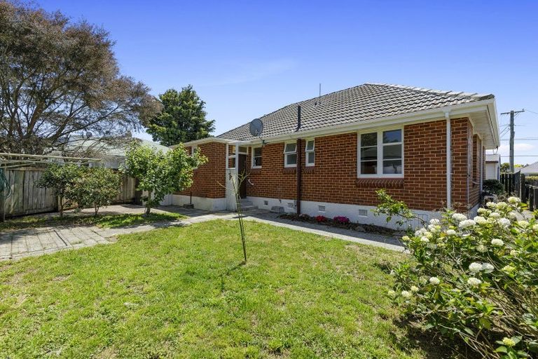 Photo of property in 17 Moonshine Road, Trentham, Upper Hutt, 5018