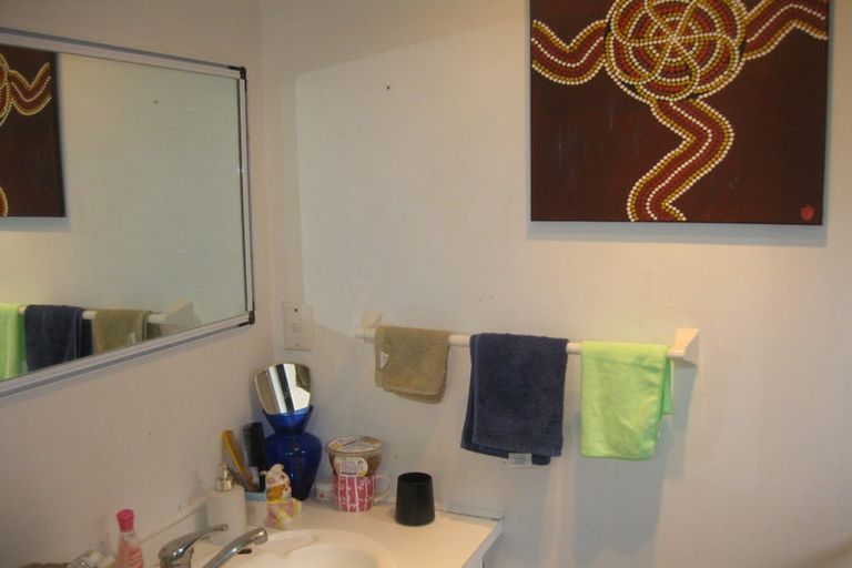 Photo of property in 17 Marne Grove, Waitangirua, Porirua, 5024