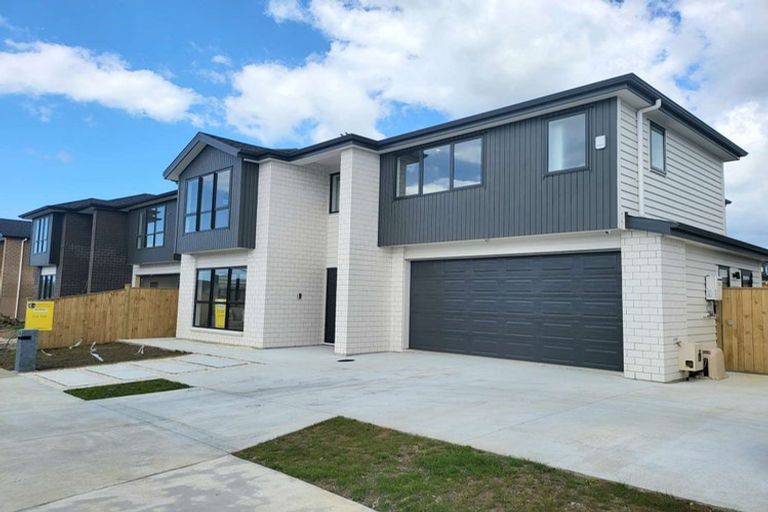 Photo of property in 62 Drumbuoy Drive, Flat Bush, Auckland, 2019