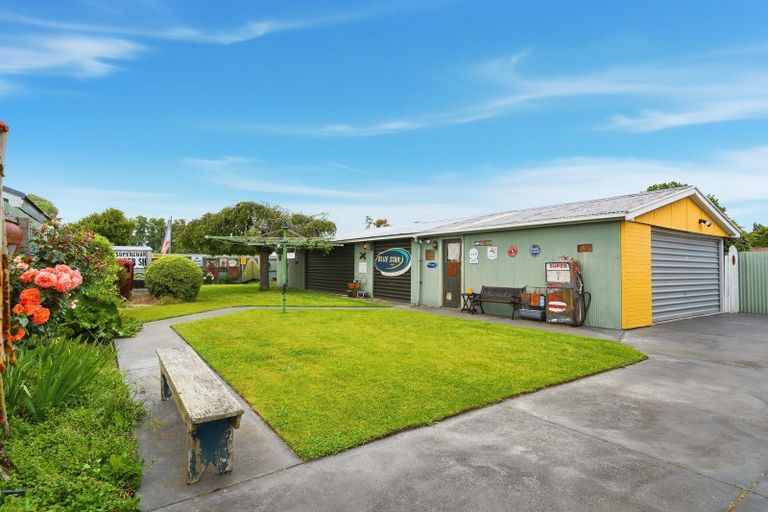 Photo of property in 83 Englefield Road, Northwood, Christchurch, 8051