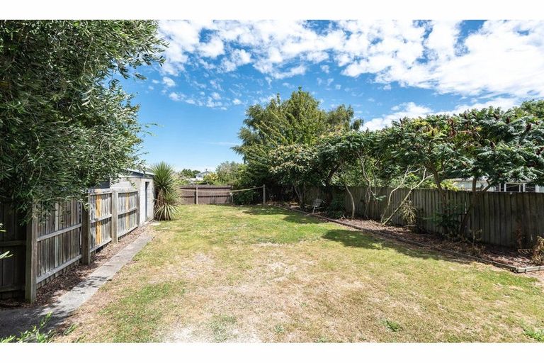Photo of property in 15 Bronwyn Street, Mairehau, Christchurch, 8052