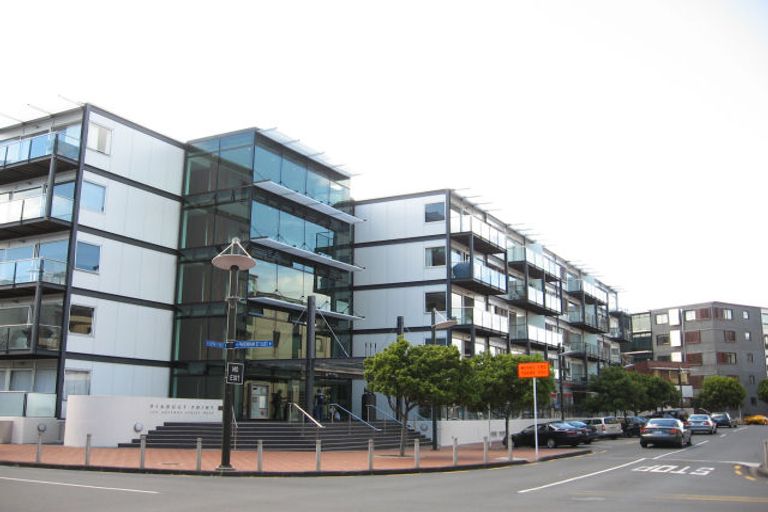Photo of property in Viaduct Point Apartments, 216/125 Customs Street West, Auckland Central, Auckland, 1010