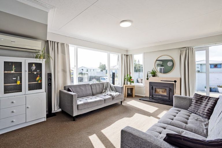 Photo of property in 37 Kinmont Crescent, Newfield, Invercargill, 9812