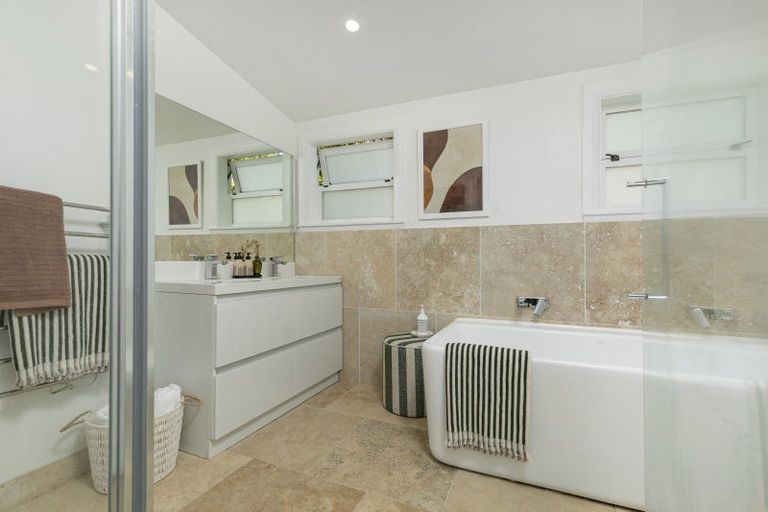 Photo of property in 226 Upper Harbour Drive, Greenhithe, Auckland, 0632