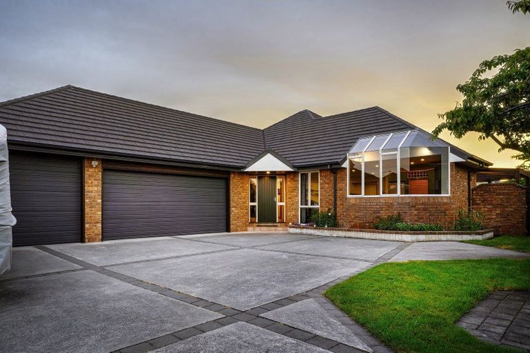 Photo of property in 21 Goodwood Close, Rangiora, 7400