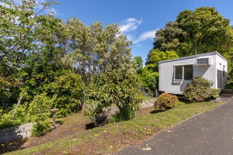 Photo of property in 48 Tiromoana Road, Raumati South, Paraparaumu, 5032