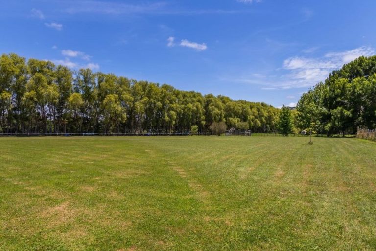 Photo of property in 193 Pine Valley Road, Dairy Flat, Silverdale, 0992