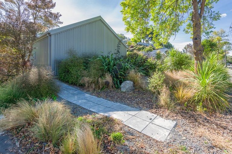 Photo of property in 37 Bishopsworth Street, Hillsborough, Christchurch, 8022