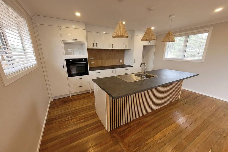 Photo of property in 2 Matai Street, Otaki, 5512