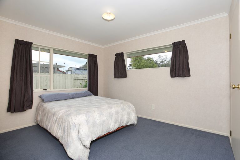 Photo of property in 5 Parnell Heights Drive, Kelvin Grove, Palmerston North, 4414