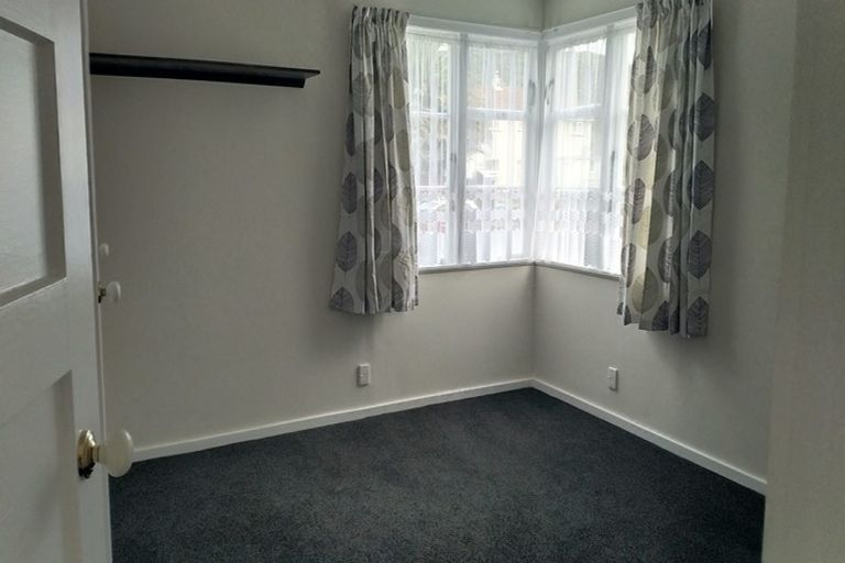 Photo of property in 1/37 Biddle Crescent, Taita, Lower Hutt, 5011