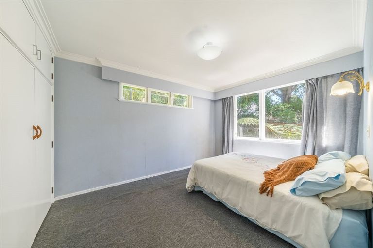 Photo of property in 96 Pinehaven Road, Pinehaven, Upper Hutt, 5019
