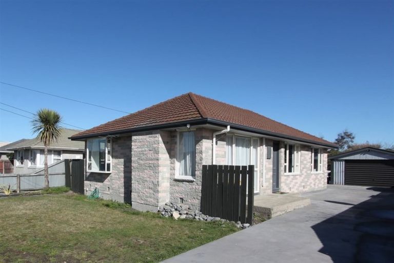 Photo of property in 177 Burwood Road, Burwood, Christchurch, 8083