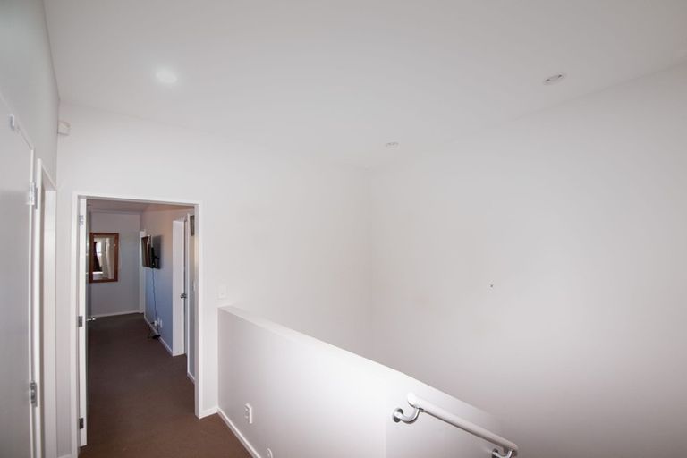 Photo of property in 23 Gifford Grove, Churton Park, Wellington, 6037