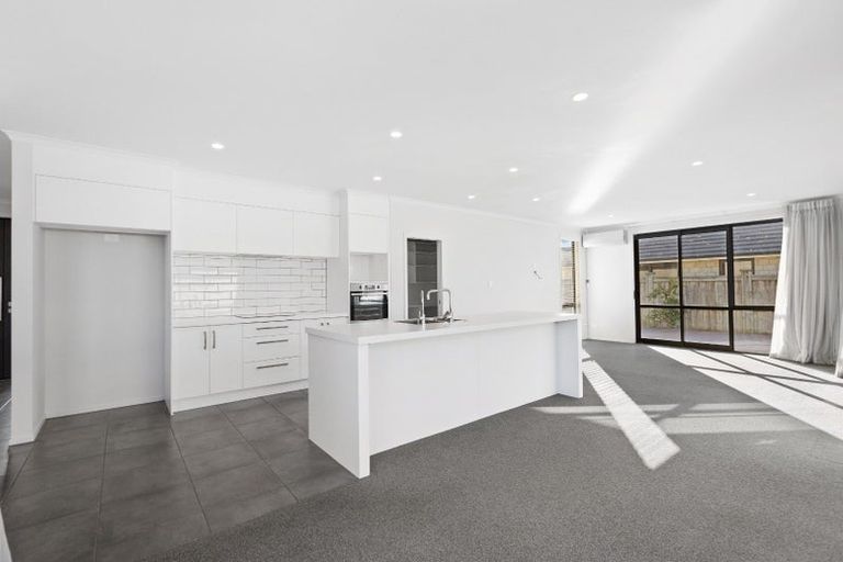 Photo of property in 2 Selliera Place, Papamoa Beach, Papamoa, 3118