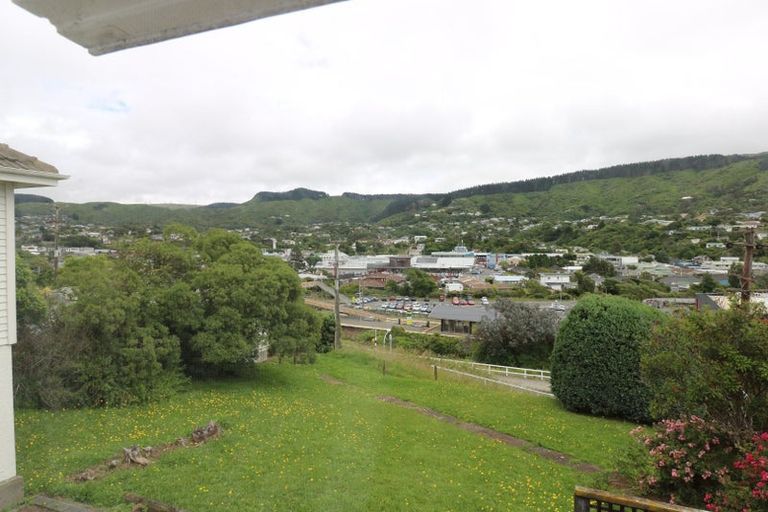 Photo of property in 22 Duncan Street, Tawa, Wellington, 5028