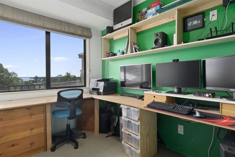 Photo of property in 15 Discovery Avenue, Welcome Bay, Tauranga, 3112