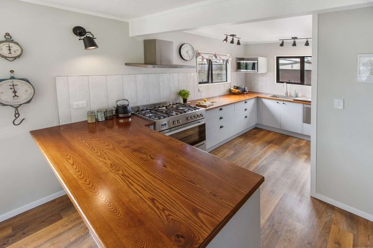 Photo of property in 12 Hereford Street, Springvale, Whanganui, 4501