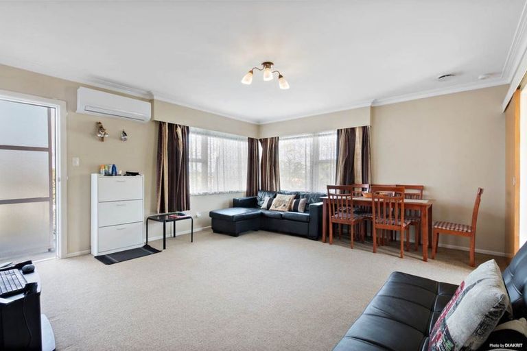 Photo of property in 1/30 Portadown Avenue, Pakuranga Heights, Auckland, 2010