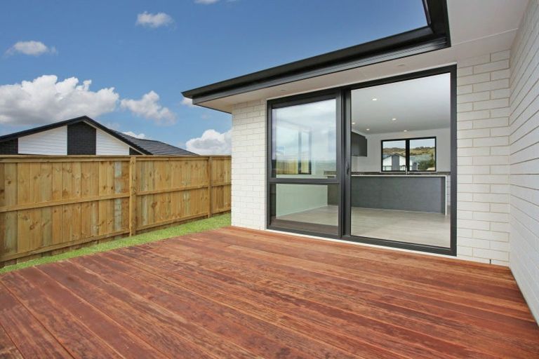 Photo of property in 1 Vintner Lane, Pokeno, 2402