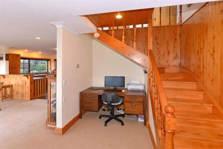 Photo of property in 14 D'urville Rise, Richmond, 7020