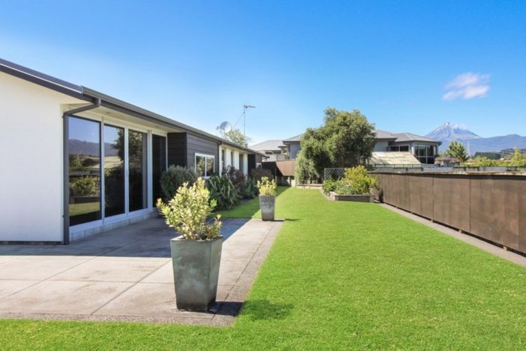 Photo of property in 42 Davies Road, Hurdon, New Plymouth, 4310