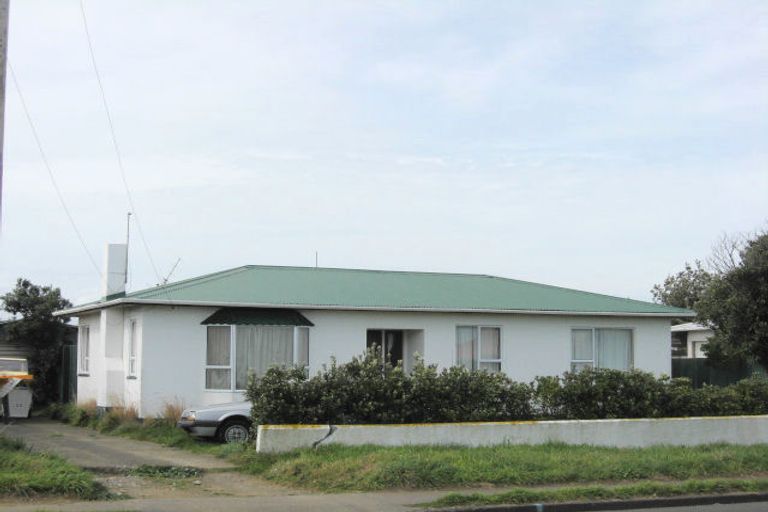 Photo of property in 22 Polson Street, Castlecliff, Whanganui, 4501