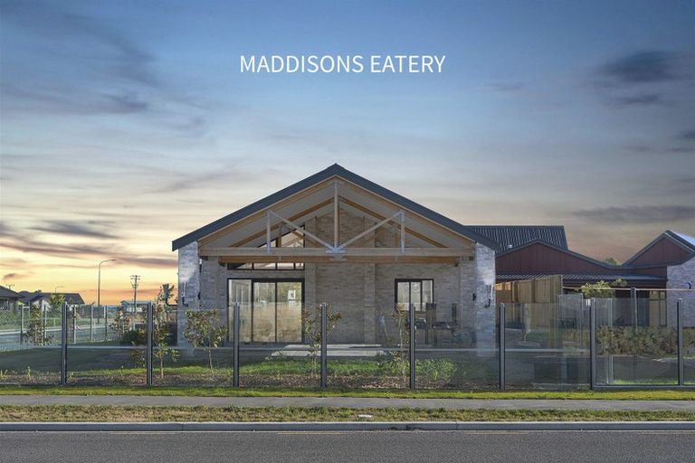 Photo of property in 30 Paihere Street, Huapai, Kumeu, 0810