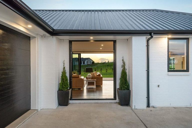 Photo of property in 71 Diamond Lane, Riverhead, 0793