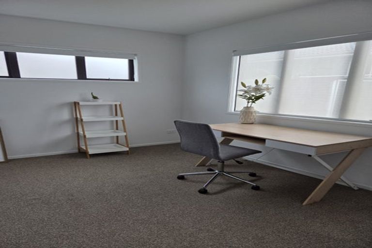 Photo of property in 19a Braemar Road, Rothesay Bay, Auckland, 0630