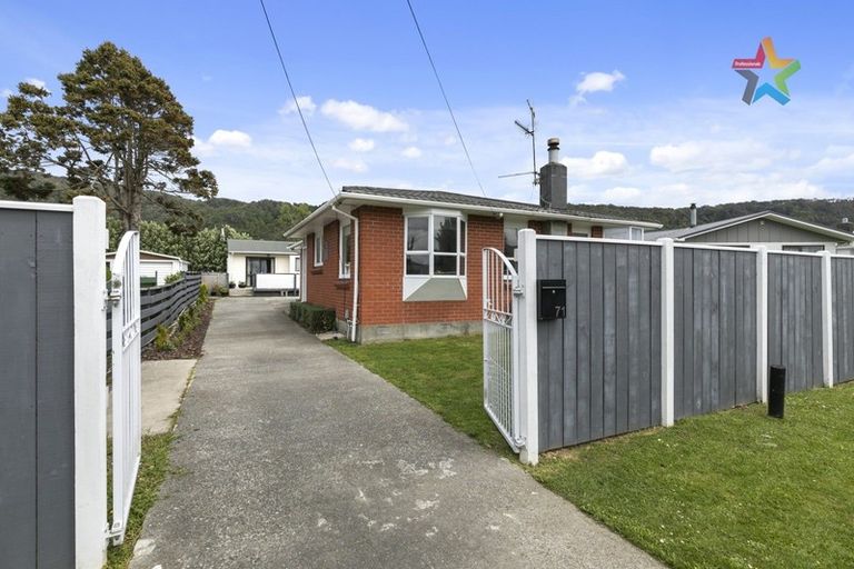 Photo of property in 71 Karamu Crescent, Wainuiomata, Lower Hutt, 5014