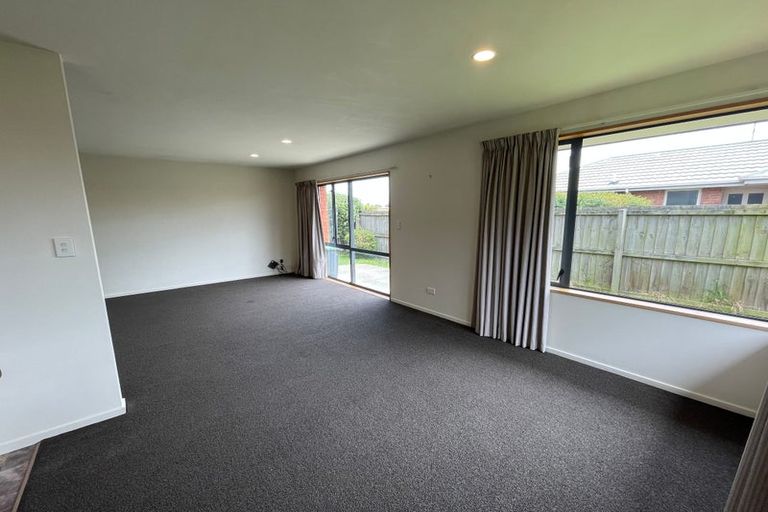 Photo of property in 2 Kydd Lane, Hornby, Christchurch, 8042