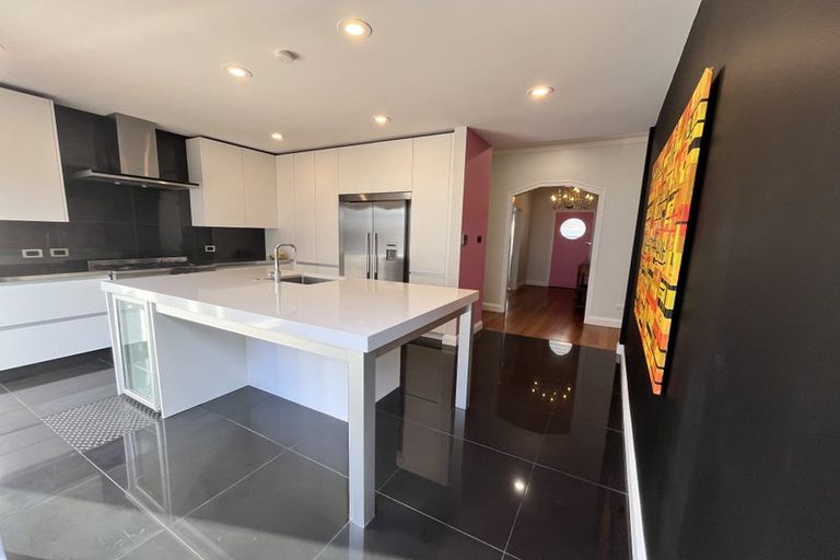 Photo of property in 2 Fairfield Road, Fairfield, Hamilton, 3214