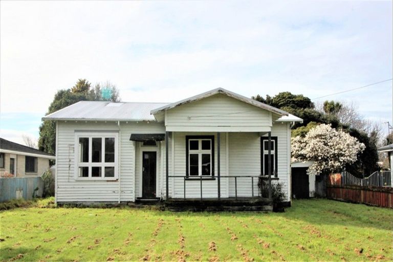Photo of property in 32 Ross Street, Woodville, 4920