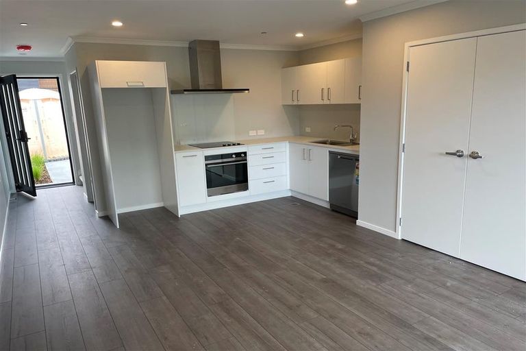 Photo of property in 3 Kumerahou Street, Kumeu, 0810